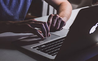 九游下载中心-斯密斯：在战术调整中贡献巨大，带领全黑队迎接新挑战，sime斯密